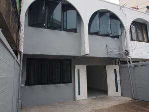 For RentHouseSathorn, Narathiwat : 2 storey Townhouse For Rent (in the heart of city, newly renovated, first hand)