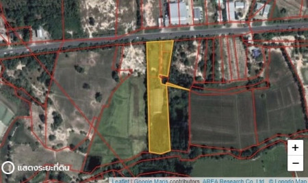 For SaleFactoryUthai Thani : Land for sale with factory, Uthai Thani, Nong Kha Yang, area 11-1-85.5 rai, with 2 buildings, 63 meters wide, next to the main road, good location, near the community