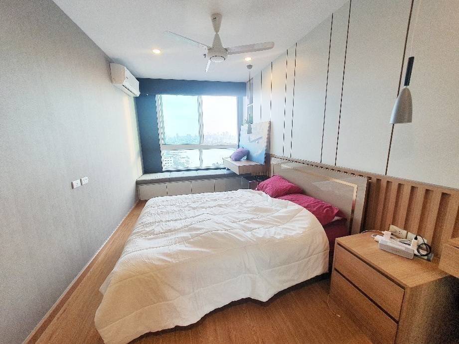 ขายคอนโดพระราม 3 สาธุประดิษฐ์ : FOR Sell !!!1 Bed ชั้นสูง  ถูกที่สุด เฟอร์นิเจอร์Built in ทั้งห้อง สุดหรู ทันสมัย  มีหลายห้องให้เลือก ศุภาลัยพรีมา ริวา คอนโดริมแม่น้ำ