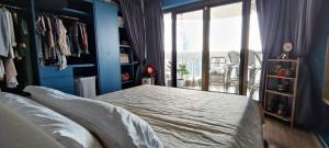 For SaleCondoSilom, Saladaeng, Bangrak : SELL! State Tower 1 ห้องนอน ไซต์ใหญ่ วิวแม่น้ำเจ้าพระยา