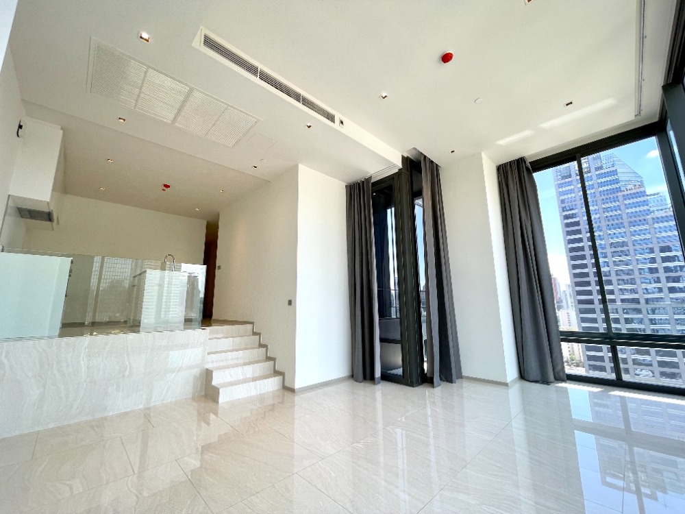 For SaleCondoSilom, Saladaeng, Bangrak : ANANDA for sale by myself, best price, make an appointment to view the project call 0946503223 STACK Rare Item Unit last