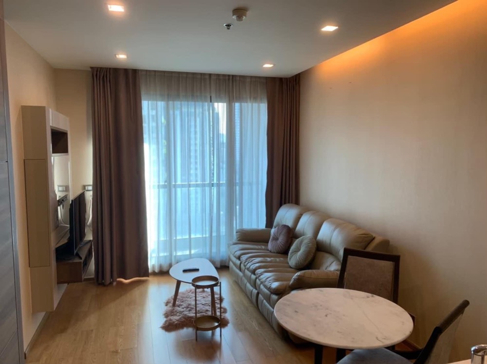 For RentCondoSathorn, Narathiwat : 🔥 Beautiful room, ready to move in, on a prime location in the heart of Sathorn, near BTS St. Louis, The Address Sathorn Project 🔥