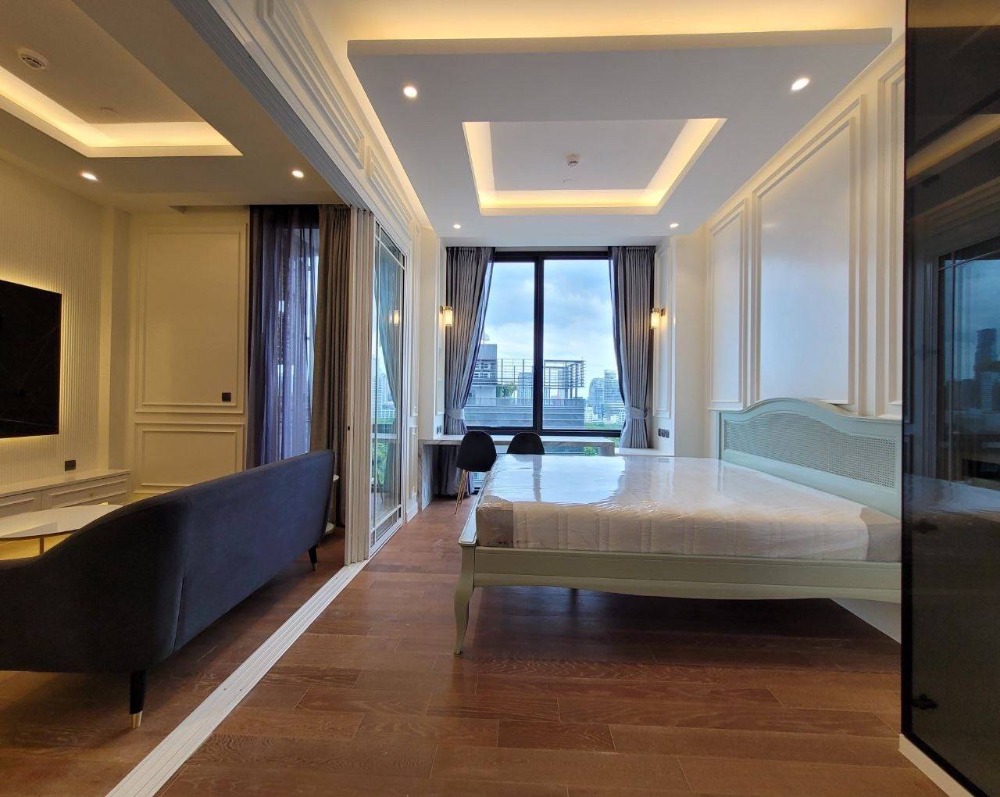 ให้เช่าคอนโดวิทยุ ชิดลม หลังสวน : Luxury room // Rent Muniq Langsuan onebed 54 sqm 65,000 THB