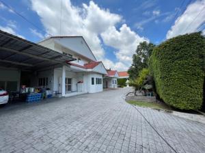 ขายบ้านเกษตรศาสตร์ รัชโยธิน : ขายบ้านเดี่ยว พหลโยธิน 34 (ใกล้ ม.เกษตร) ทำเลดี สภาพใหม่ สร้างเอง