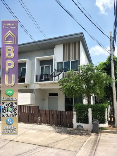For RentTownhouseSamut Prakan,Samrong : ** Pets friendly 3 Bedrooms Townhome for Rent ** THE TRUST TOWNHOME SRINAKARIN-PRAKSA Near Bangpoo Industrial Estate