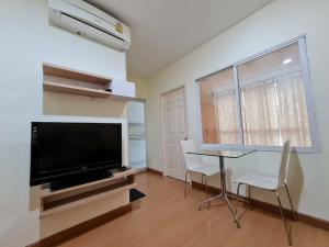 For RentCondoRatchadapisek, Huaikwang, Suttisan : Condo for rent Life @Ratchada-Sutthisan, near Suthisan BTS, 1 bedroom, north, not hot, 12A floor, size 35 sq.m., 13,500/month, minimum 1 year contract, interested call Khun Chai 097-4655644 Emorn 092-6534420