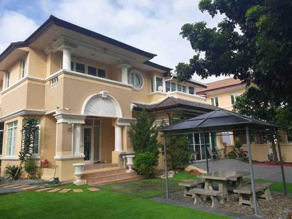 For RentHousePattanakan, Srinakarin : House for rent, Nantawan Village, Suan Luang Rama IX.