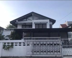 For RentHouseKasetsart, Ratchayothin : WW424 2 storey house for rent. Amornphan Village Senanikom 1 Road Soi 42 Intersection 11-2
