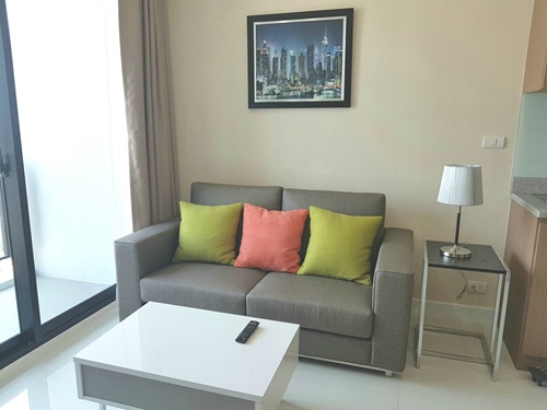 For RentCondoSriracha Laem Chabang Ban Bueng : UC00163 Condo for rent The Sky Sriracha