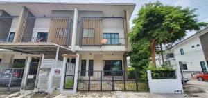 For SaleTownhousePattaya, Bangsaen, Chonburi : Townhome for sale, Suan Suea Palm Hill Village, Sriracha, Chonburi, size 38 sq m., size 3 bedrooms, 3 bathrooms, behind the corner, price 2.85 million baht.