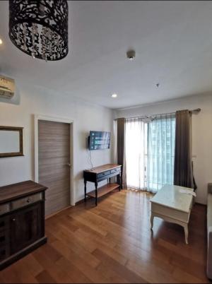 For RentCondoWongwianyai, Charoennakor : For rent Hive Taksin new renovated room + washing machine ✨