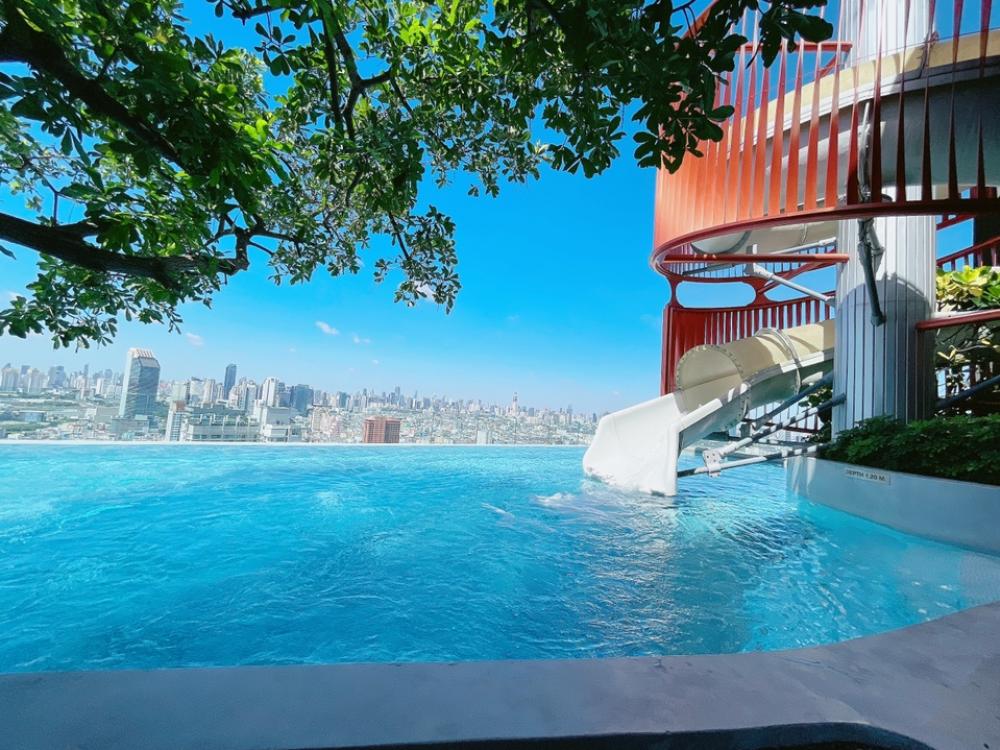 For SaleCondoRatchadapisek, Huaikwang, Suttisan : Selling at a loss, cheap installment 14,000/month, high floor, definitely cheaper than renting, new room, fully furnished, free of charge