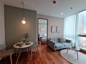 For RentCondoRatchathewi,Phayathai : WS021_P WISH SIGNATURE MIDTOWN SIAM **Very beautiful room, fully furnished, just drag your luggage in** Easy to travel near BTS, near amenities