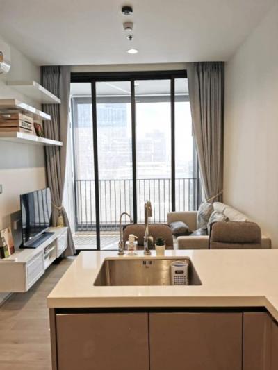 For RentCondoOnnut, Udomsuk : Quinn Sukhumvit 101, luxury room for rent.
(BTS Punnawithi 70m)