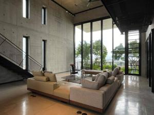 For RentCondoSathorn, Narathiwat : Breathtaking Residence in Heart of Bangkok with Chaopraya River View is Available For Rent Now❗❗