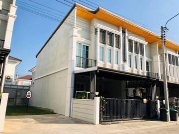 For SaleTownhouseKaset Nawamin,Ladplakao : 2 storey townhome for sale in Nawamin area. Prasert Manoonkit Golden Town 2 Project Ladprao - Kaset Nawamin