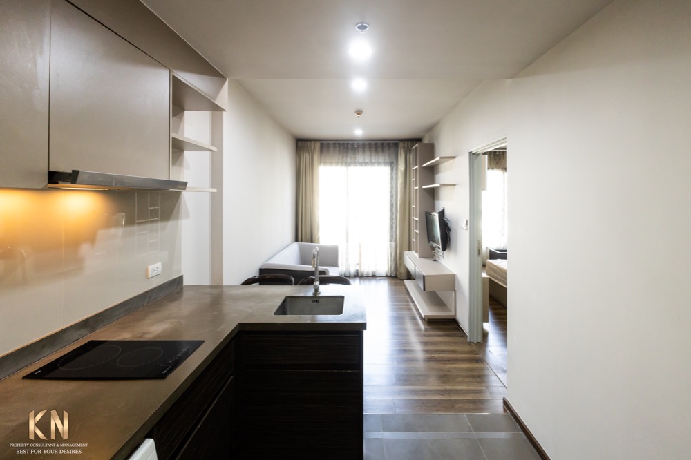 For RentCondoSapankwai,Jatujak : Condo for rent, Onyx Phaholyothin, 1 bedroom, 1 bathroom, size 40 sqm., 7th floor, pool view.