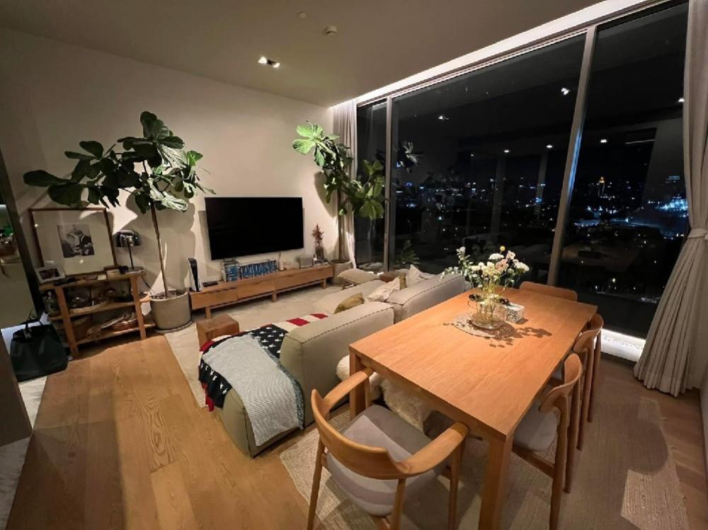 ขายคอนโดสีลม ศาลาแดง บางรัก : Selling SALADAENG ONE TYPE 1 bedroom 56.68 SQM. Mid-floor park view