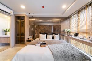 For RentCondoSukhumvit, Asoke, Thonglor : Condo for rent Walden Asoke 27,000 1 bedroom 38 sqm. 2nd floor BTS Asoke (700 meters) BRT Sukhumvit (700 meters)
