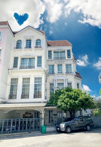 For SaleTownhouseRama3 (Riverside),Satupadit : Big townhouse for sale, Klang Krung Village, North South Sathorn, Rama 3, 4-storey townhome, next to the main road, the beginning of the project #next to Charoen Rat Road