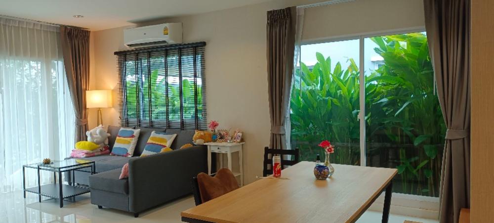 ให้เช่าบ้านพัฒนาการ ศรีนครินทร์ : Passorn Pattanakarn-Suanluang- 3 bedrooms, 2 bathrooms- Fully furnished- 2 Cars parking- Living space is about 121 sqm - Rent for 45,000  baht/month( ขออนุญาต ไม่รับสัตว์ เลี้ยง )call 0938563451 id line  - k.noeywalsh