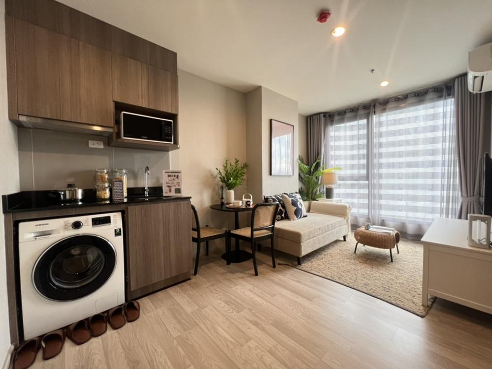 For SaleCondoBangna, Bearing, Lasalle : The room is out of reservation, 1 bedroom, wide front, free furniture, Ideo Mobi Sukhumvit Eastpoint