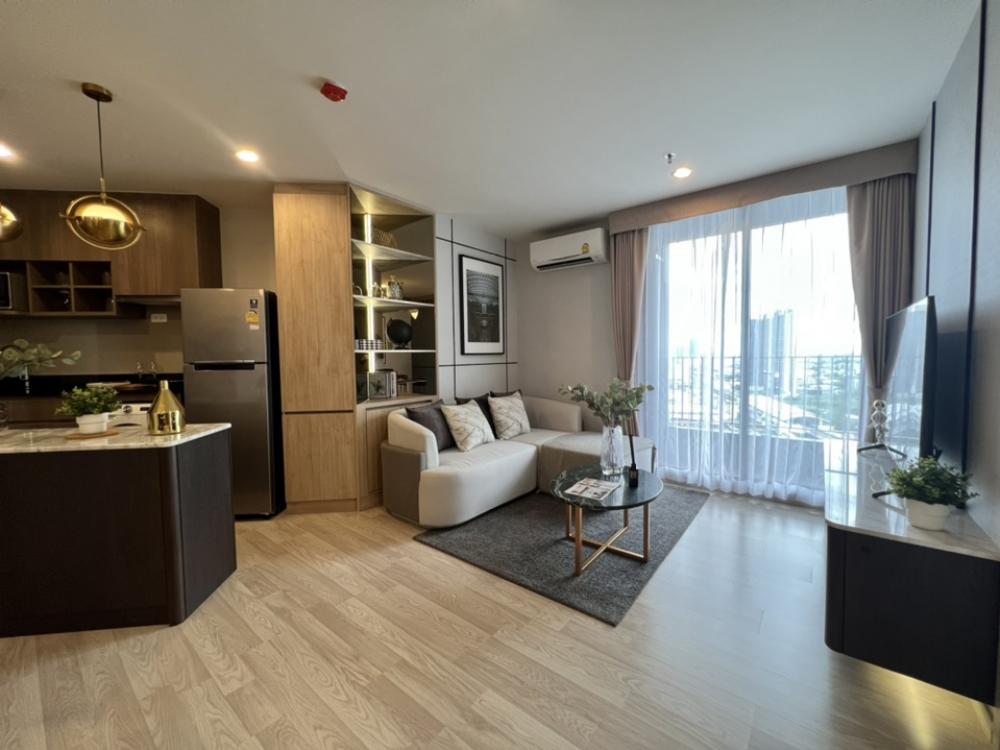 For SaleCondoBangna, Bearing, Lasalle : Urgent sale, 1 bedroom, the largest room, big size, Ideo Mobi Sukhumvit Eastpoint.