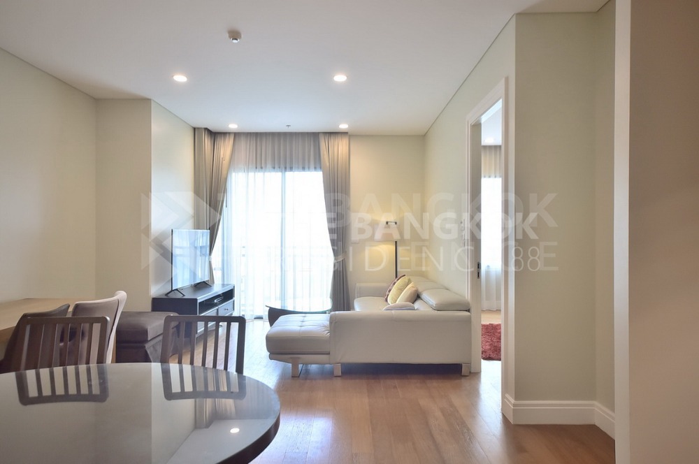 ขายคอนโดสุขุมวิท อโศก ทองหล่อ : ขายด่วน! คอนโด luxury private ใจกลางพร้อมพงษ์ Bright Sukhumvit 24 เลย์เอ้าท์ดี ห้องใหญ่ สภาพดี แต่งครบ ราคาต่ำกว่าตลาดเกิน 30%