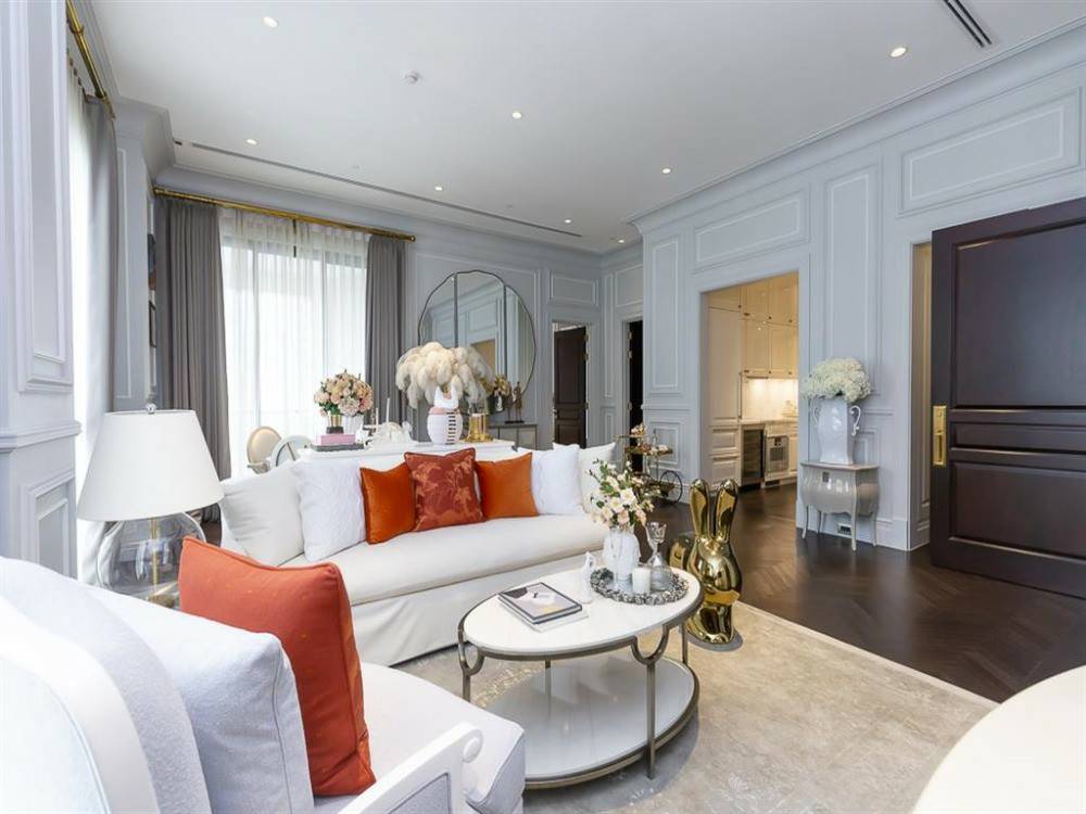 For SaleCondoWitthayu, Chidlom, Langsuan, Ploenchit : 98 Wireless - Super Luxury 2 Bedroom Unit / Thailand Most Luxury & Highest Quality Condo / Stunning Location