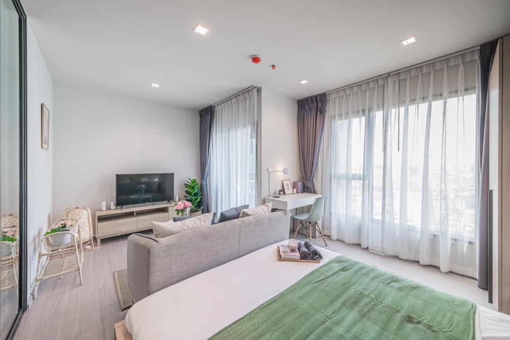 For RentCondoRama9, Petchburi, RCA : For rent Life Asoke Rama9 🍁 new room 🍁 28 sq m. Price 13500 baht only.