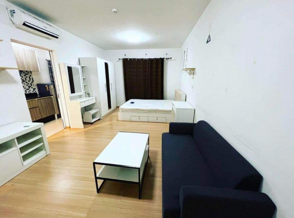 For SaleCondoPinklao, Charansanitwong : Room for sale UNIO Charan 3, Building J, 6th floor (28 sq m), near the swimming pool, there is a shuttle to MRT Tha Phra.