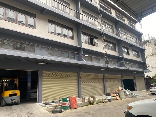 For RentShophouseRama 8, Samsen, Ratchawat : Building for rent with warehouses, 6 booths, 3.5 floors, Soi Rama 3, Soi 58, suitable for warehouses, offices, near expressways.