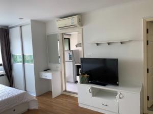 For RentCondoSapankwai,Jatujak : ** Condo for rent, Lumpini Place Phahon-Saphan Khwai ** 1 bedroom 1 bathroom, size 30 sqm., 25th floor, ready to move in.