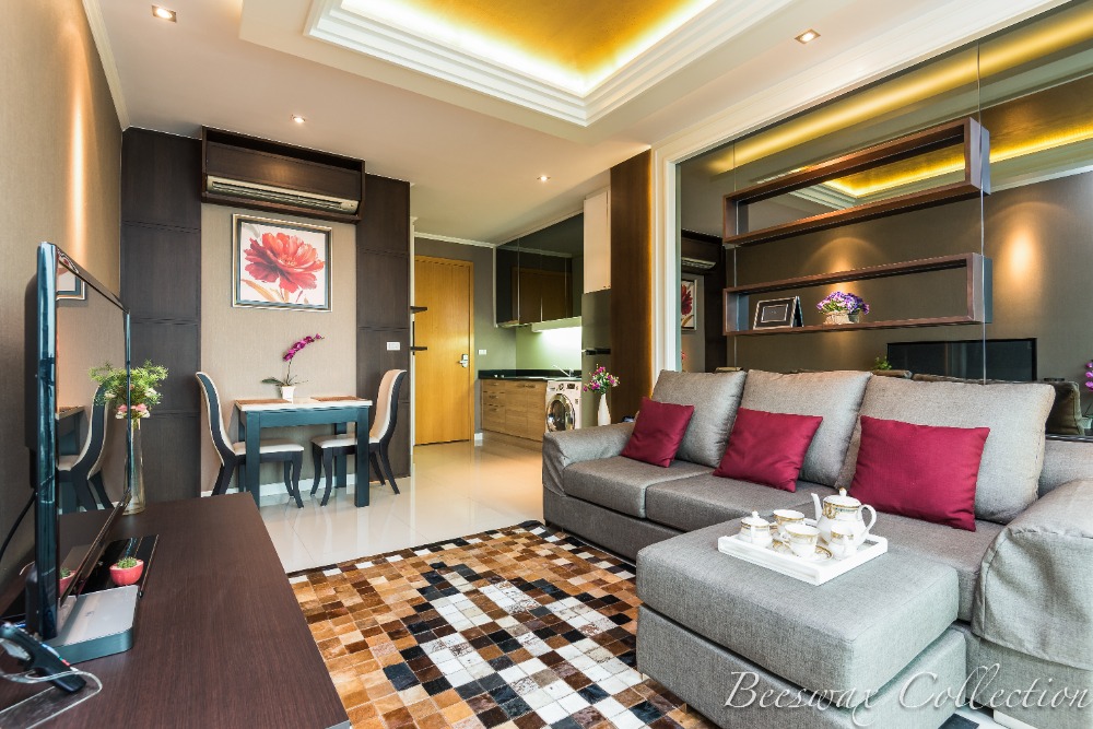 ให้เช่าคอนโดพระราม 9 เพชรบุรีตัดใหม่ RCA : Luxury Circle Condominium One-Bedroom Condo to Rent for Executives - Posted by Co-Owners