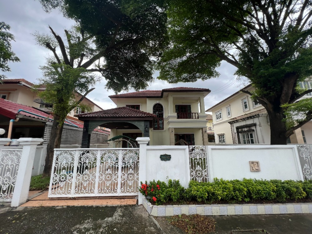 For SaleHouseNawamin, Ramindra : Urgent sale!! Single house with teak furniture, KC Ramintra University, Km.8, 58 sq m., 3 bedrooms, the cheapest in the project. next to the swimming pool Good condition, ready to move in Not facing other houses.