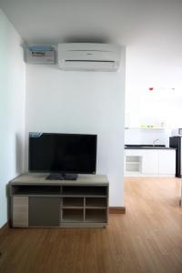 For RentCondoKhlongtoei, Kluaynamthai : Rent with us and get 500 free! For rent Aspire Rama IV, 1 bedroom, 28 sq.m., beautiful room, good price, very nice, don't miss it!! MEBK03174