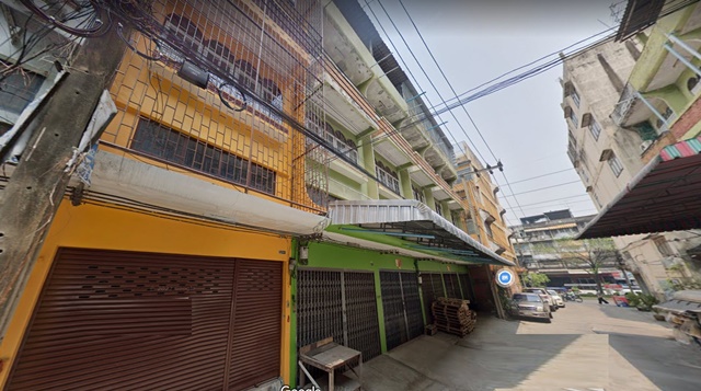 For RentShophouseEakachai, Bang Bon : Big C bangbon Eakachai 65-71 For Rent Commercial Building 3.5 Stories Deck 2Bed 2Bath Rama2