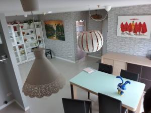 For SaleCondoThaphra, Talat Phlu, Wutthakat : Metro Park Sathorn Condo Phase 2/1  F Building 3rd  floor , 2 bedrooms , 56.63 sqm. Pool view ,ready for move in , 2 car parks 1.2M mobile 0624244099  Price : 2.3 MB