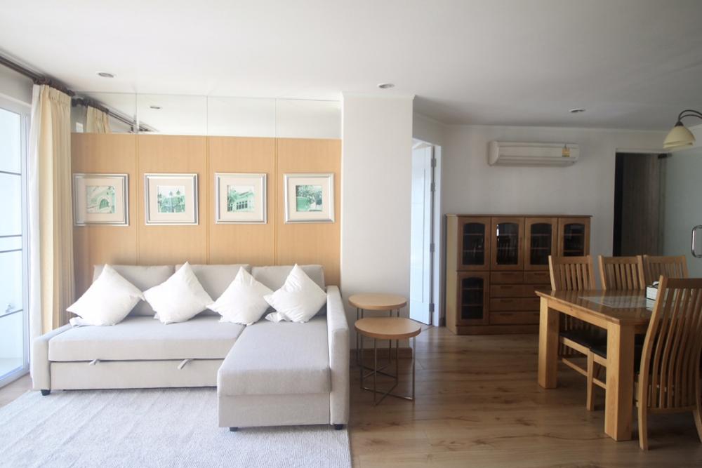 For RentCondoSukhumvit, Asoke, Thonglor : Condo for rent, 3 bedrooms, just made new floors, beautiful room, good layout, not uncomfortable balcony.