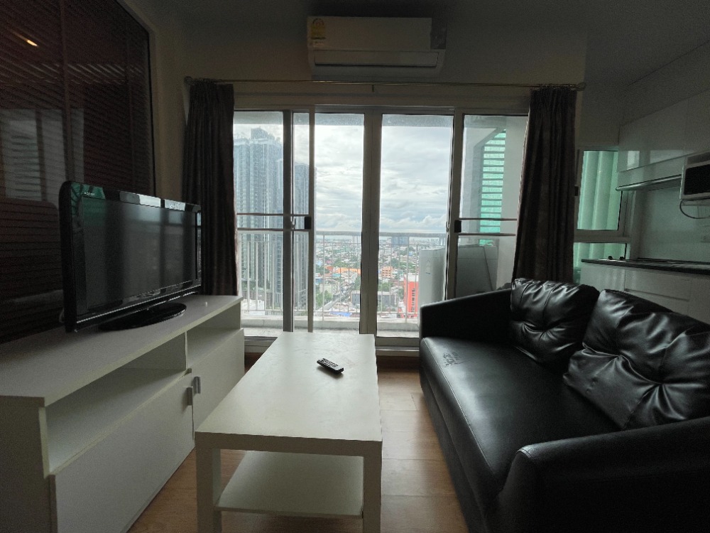 For RentCondoThaphra, Talat Phlu, Wutthakat : for rent Parkland grand taksin 1 bed special deal !! ❤️ The Parkland Grand Taksin near the mall- Tha Phra BTS Talat Phlu