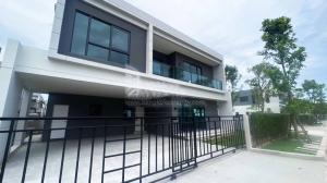 For RentHouseBangna, Bearing, Lasalle : House for rent at Centro Bangna Km.7