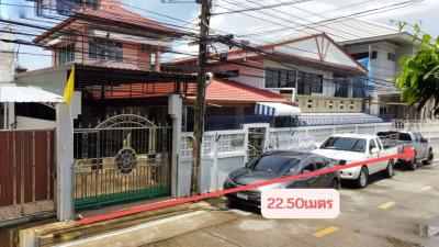For SaleHouseRama5, Ratchapruek, Bangkruai : 2 second hand houses for sale near MRT Bang O, behind the electric market, Bang Kruai, Rama 7, Nonthaburi, next to the market behind the electricity, area 123 square meters, price 9,650,000