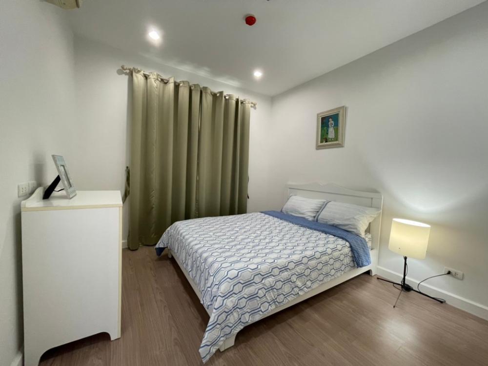 For RentCondoChaengwatana, Muangthong : For rent astro condominiam, 37th floor, size 35 sq.m., price 13,000 baht/month