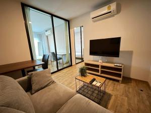 For RentCondoKasetsart, Ratchayothin : Condo for rent: Notting Hill Phahol-Kaset, 2 bedrooms, 1 bathroom, opposite Sripatum University, 4th floor, area 33.30 sq.m., fully furnished and electrical appliances.