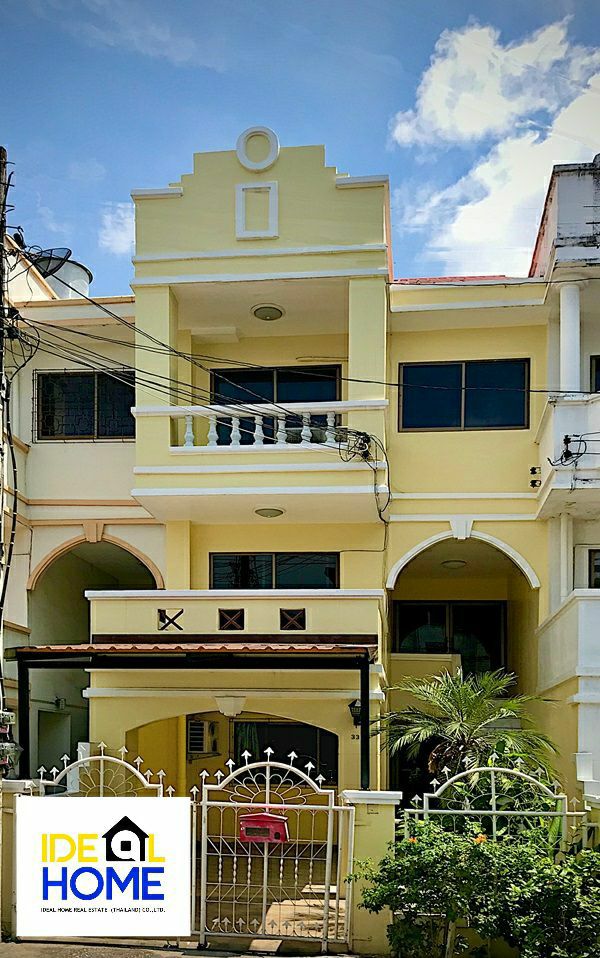 ให้เช่าบ้านเชียงใหม่ : H34 Townhouse for Rent 3 Storeys with 3 Bedrooms at Nimman, Chiang Mai 065-9657828