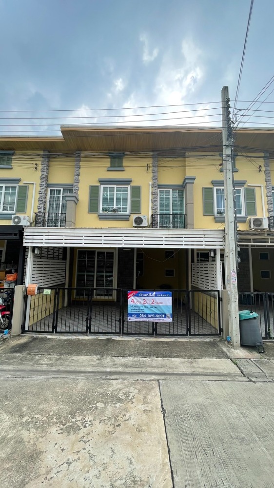 For SaleTownhousePattanakan, Srinakarin : Townhouse for sale Golden Town 1 On Nut - Phatthanakan.
