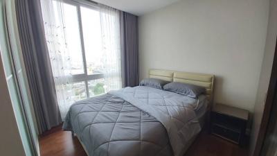 For SaleCondoSamut Prakan,Samrong : ***Selling with tenant Price negotiable, The Metropolis project, 1 bedroom, 1 bathroom, size 35 sq.m., 22nd floor, building A, pool view, fully furnished, ready to move in. Selling price 2,950,000 baht, near Samrong BTS station.