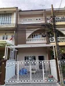For RentTownhouseChokchai 4, Ladprao 71, Ladprao 48, : 3-storey townhome for rent, Nak Niwat Road, Thalu Chokchai 4, suitable for office and residence.