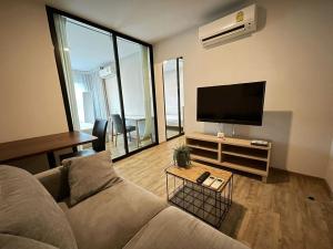 For RentCondoKasetsart, Ratchayothin : 📌Notting Hill Phahol - Kaset 📌 Beautiful room, very spacious, fully furnished, pool view I like to negotiate in front of the event!!! (T00398)