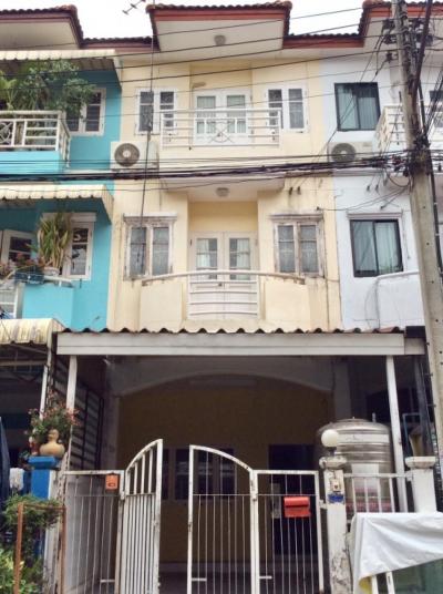 For SaleTownhouseNawamin, Ramindra : Townhouse for sale in Eak Nakhon, Watcharaphon Intersection, 4 bedrooms, Ruammit Phatthana Rd. At the beginning of the project, the atmosphere is very good.